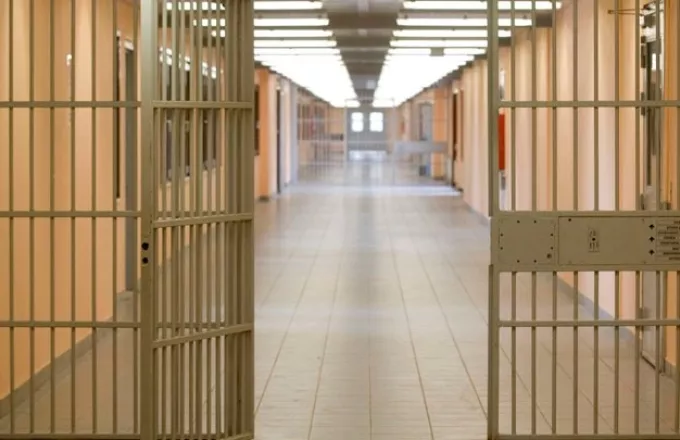 Εισαγγελέας: Δεν ξυλοκοπήθηκε ο κρατούμενος που πέθανε στις φυλακές Πατρών