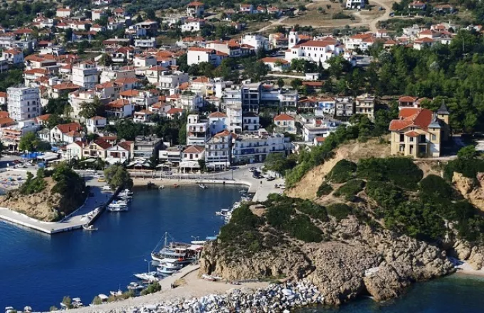 Σαμοθράκη: Μέτρα δήμου για διευκόλυνση επισκεπτών που αναμένουν στο λιμάνι 