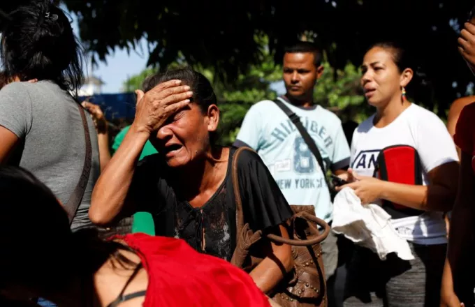 Βενεζουέλα: 68 νεκροί από πυρκαγιά σε κρατητήρια μετά από εξέγερση