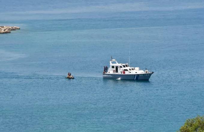 Τήνος: 29χρονος επιβάτης πλοίου έπεσε στη θάλασσα μαζί με το σκύλο του