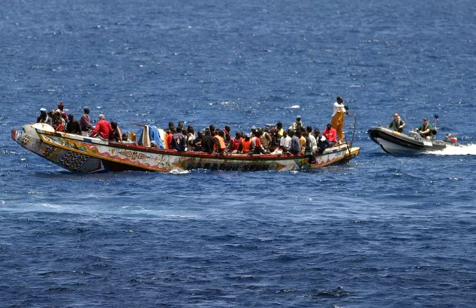 Περίπου 100 πρόσφυγες πνίγηκαν ανοικτά της Λιβύης 