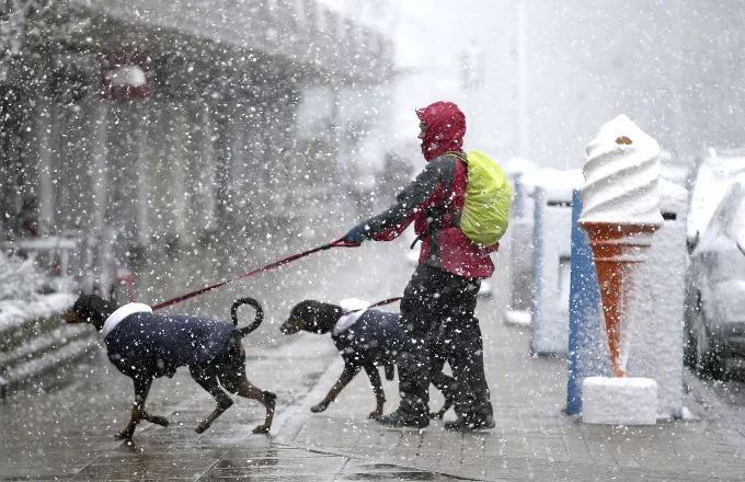 Προβλήματα σε Σκωτία και Βόρεια Ιρλανδία λόγω του σφοδρού χιονιά