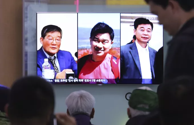 Ο Τραμπ ανακοίνωσε την απελευθέρωση τριών Αμερικανών από την Πιονγκγιάνγκ