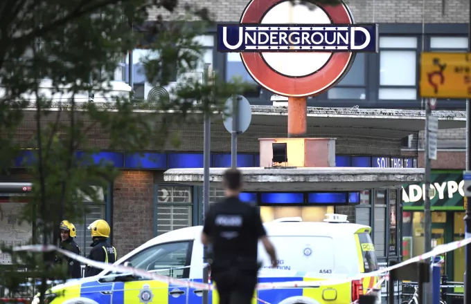 Τρεις τραυματίες από σφαίρες έξω από σταθμό του μετρό στο ΒΔ Λονδίνο 