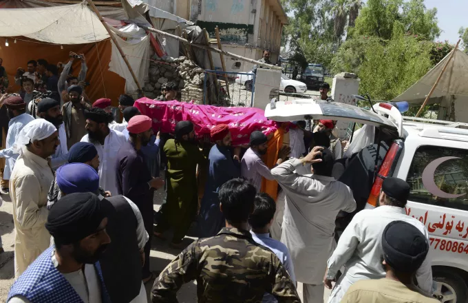 Τουλάχιστον 15 νεκροί σε επίθεση αυτοκτονίας στην Τζαλαλαμπάντ