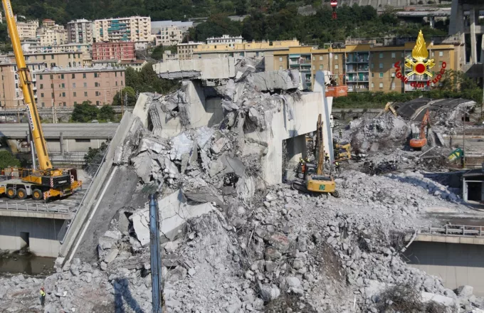 Kόντε: Πρόστιμα στην εταιρεία διαχείρισης της γέφυρας που κατέρρευσε 