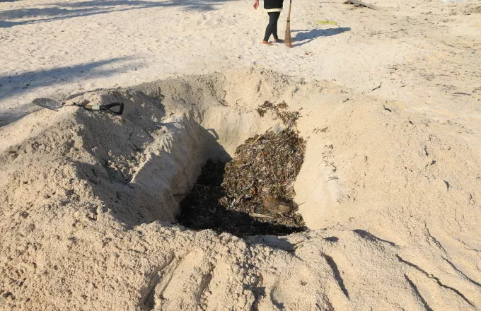 Γαλλία: Νεαρός πνίγηκε μέσα στην τρύπα που έσκαψε στην παραλία
