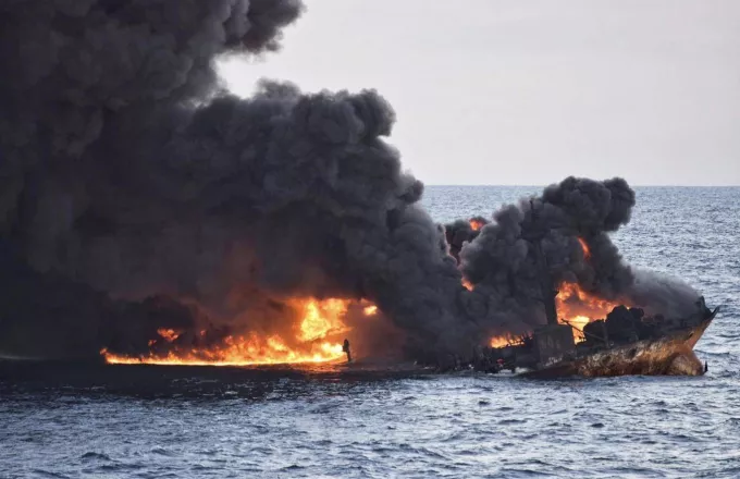 Κίνα: Δύο πετρελαιοκηλίδες 109 τετραγωνικών χλμ σχηματίστηκαν μετά το ναυάγιο