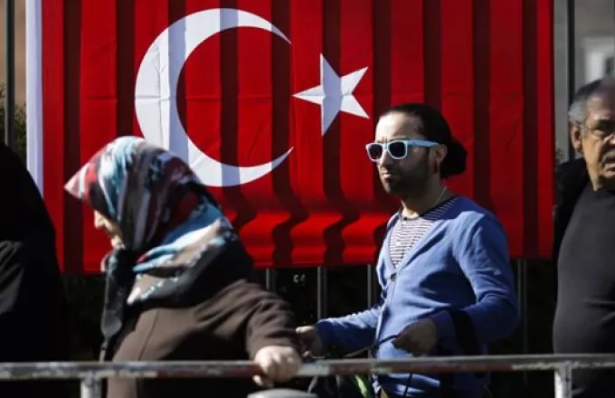 WAZ: Τούρκοι καταφεύγουν στην Ελλάδα για να γλιτώσουν από τον Ερντογάν