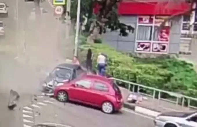Ρωσία: Αυτοκίνητο παρέσυρε πεζούς στο Σότσι, ένας νεκρός (video)