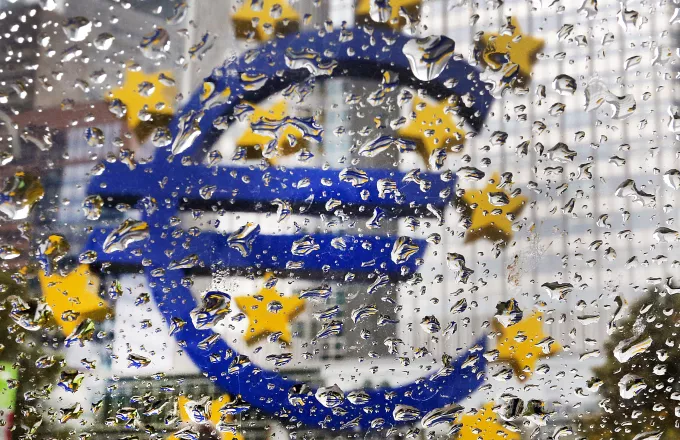 Αμετάβλητα διατήρησε η ΕΚΤ τα επιτόκια και την ποσοτική χαλάρωση