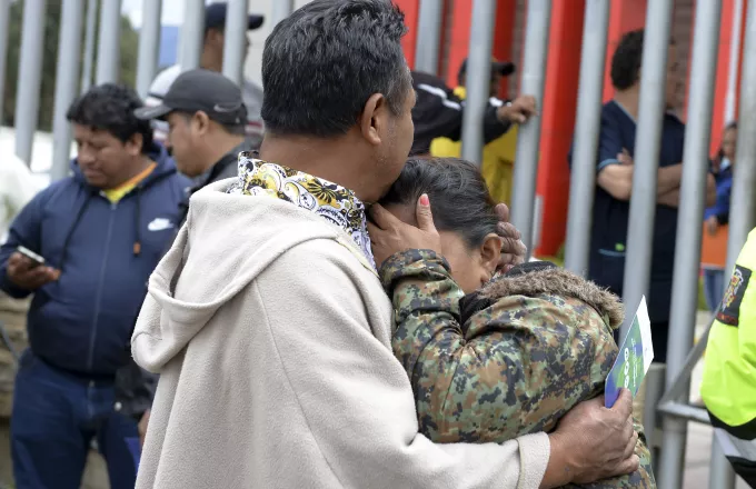 Πάνω από 20 νεκροί σε τραγωδία με λεωφορείο στον Ισημερινό