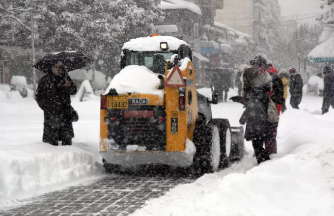 Προβλήματα στους δρόμους Αχαΐας και Αιτωλοακαρνανίας λόγω του χιονιού