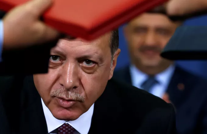 Ερντογάν προς ΕΕ: Δώσατε 400 δισεκ. ευρώ στην χρεοκοπημένη Ελλάδα