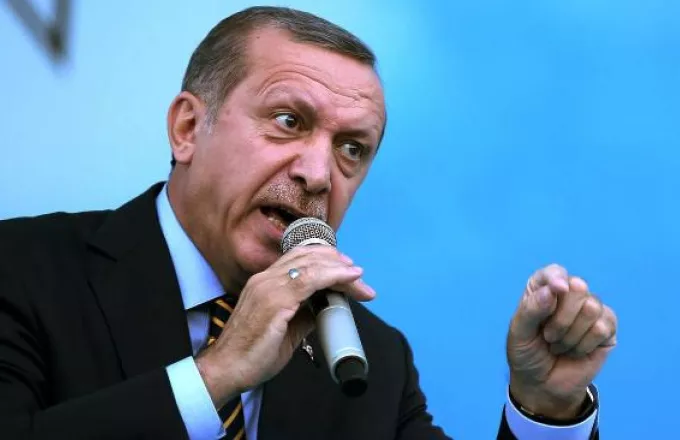 Ερντογάν: Αν είμαστε αδύναμοι θα πέσουν πάνω μας σαν κοράκια με κουκούλα