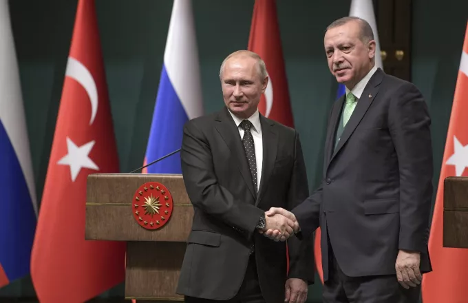 Ο Ερντογάν συνεχάρη τον Πούτιν για τη σαρωτική του νίκη στις εκλογές