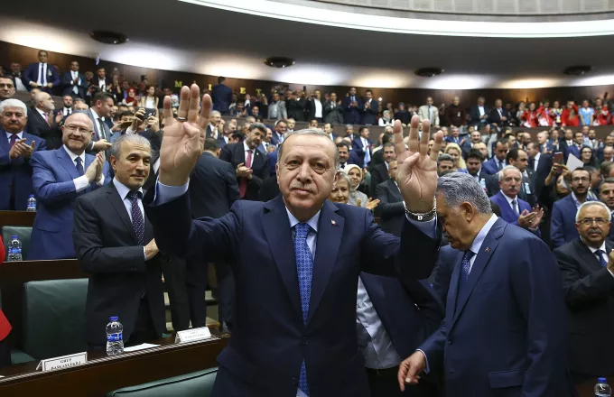 Προεκλογικό μπαχτσίσι από Ερντογάν με επιδόματα και νομιμοποίηση αυθαιρέτων