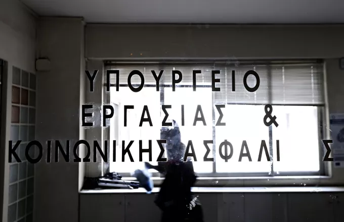 Ουραγός στην ΕΕ η Ελλάδα σε πολλά μέτωπα της απασχόλησης
