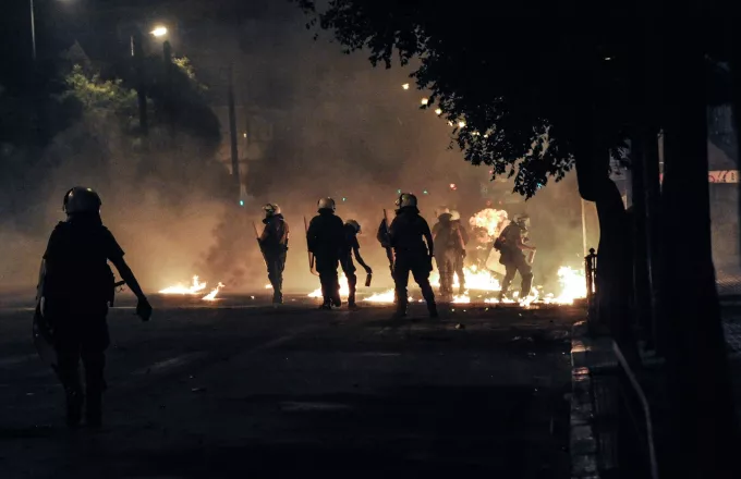 Νέο «πάρτι» αντιεξουσιαστών στο κέντρο της Αθήνας