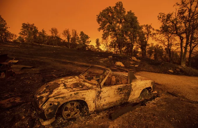 Δύο νεκροί και εννέα αγνοούμενοι στην μεγάλη πυρκαγιά στην Καλιφόρνια