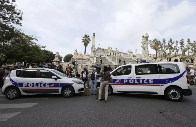Δύο νεκροί από χτύπημα με καλάσνικοφ στην Μασσαλία
