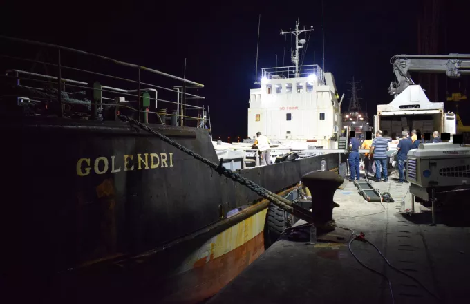 Πάνω από 1,5 εκ. πακέτα λαθραία τσιγάρα βρέθηκαν στο πλοίο που «πιάστηκε» στην Κρήτη