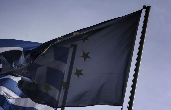 Handelsblatt: Η Ελλάδα παραμένει ειδική περίπτωση