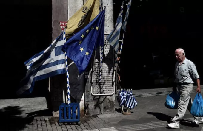 Μειωμένο το κατά κεφαλήν εισόδημα των Ελλήνων το 2015 σε σχέση με το 2014