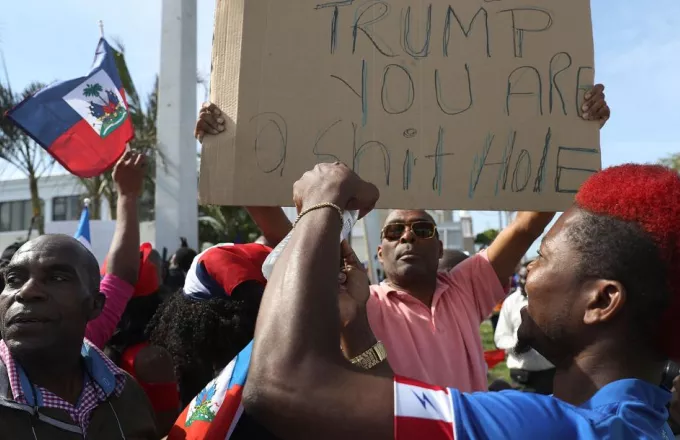 Δεκάδες Αϊτινοί καταδίκασαν τις δηλώσεις Τραμπ 