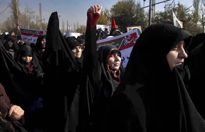 Χαμενεΐ: Οι εχθροί του Ιράν έχουν προκαλέσει τις αντικυβερνητικές ταραχές