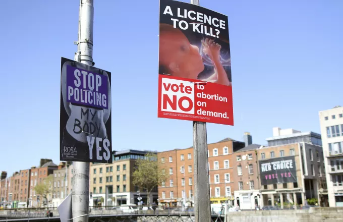 Διχάζει την Ιρλανδία το δημοψήφισμα για τις αμβλώσεις