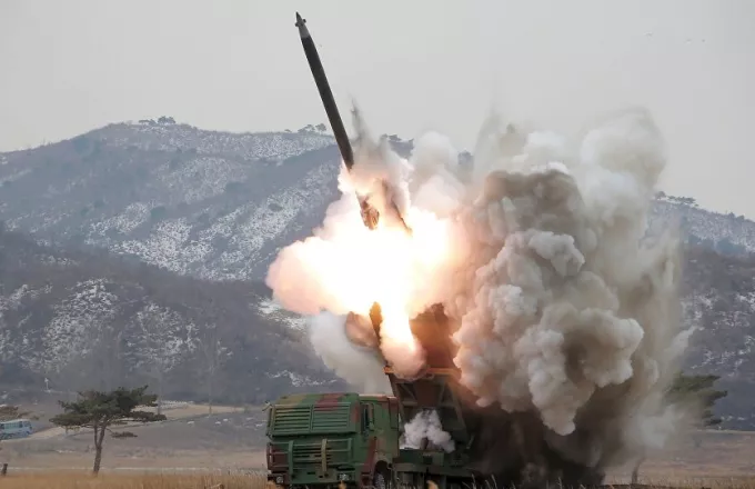 «Βαλλιστικό πύραυλο» εκτόξευσε η Βόρεια Κορέα