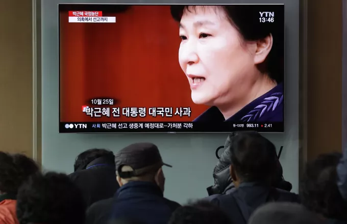 Σε 24 χρόνια κάθειρξη καταδικάστηκε η πρώην πρόεδρος της Νοτίου Κορέας