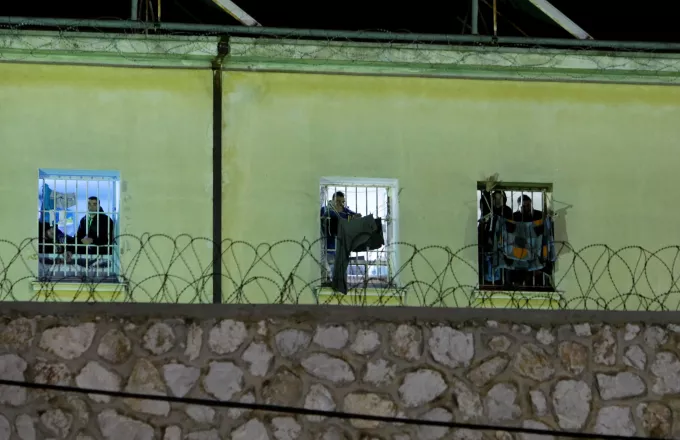 Handelsblatt: Ευρωπρόστιμο στην Ελλάδα για απάνθρωπη κράτηση