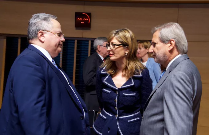 Ολλανδία και Γαλλία μπλοκάρουν την έναρξη ενταξιακών συζητήσεων με την ΠΓΔΜ