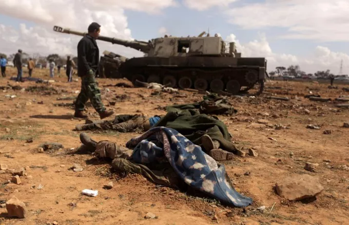 Λιβύη: Διπλή αιματηρή επίθεση με παγιδευμένα αυτοκίνητα