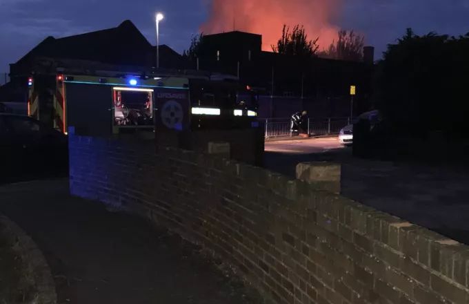 Λονδίνο: Μεγάλη κινητοποίηση της Πυροσβεστικής λόγω φωτιάς σε σχολείο