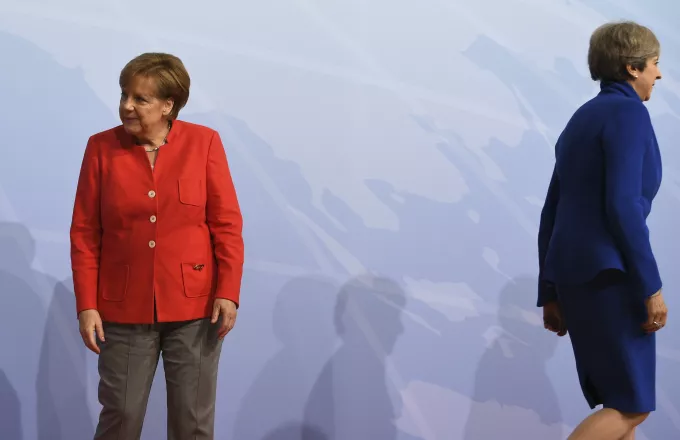 Συνάντηση Μέρκελ - Μέι στο Βερολίνο με το Brexit να κυριαρχεί
