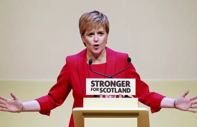 Στέρτζον: Η ανεξαρτησία της Σκωτίας δεν θα βγει ποτέ από το τραπέζι