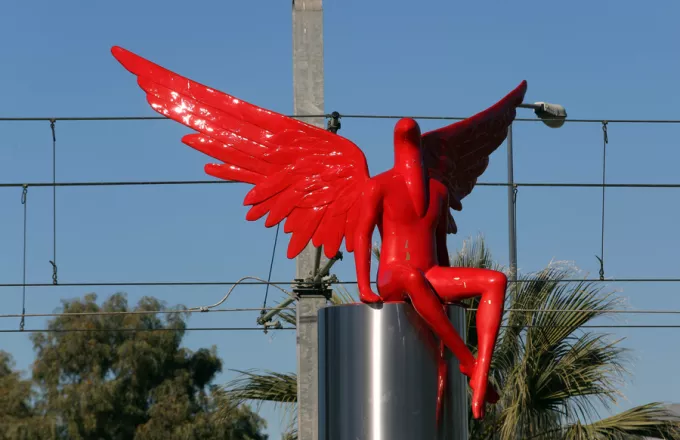 Δημιουργός Phylax: Μου ζητάνε το άγαλμα από την ΕΕ και την Κύπρο