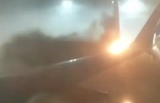 Πανικός αφού δύο αεροπλάνα συγκρούστηκαν σε αεροδρόμιο του Καναδά (video)