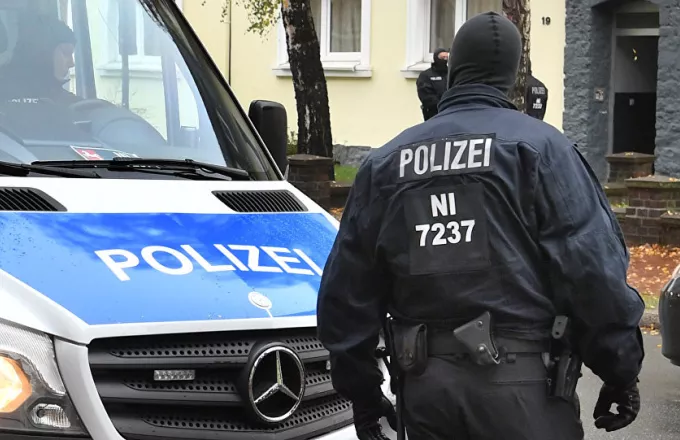 Γερμανία: Η αστυνομία αναζητά οπαδούς που ντύθηκαν μέλη της Κου Κλουξ Κλαν