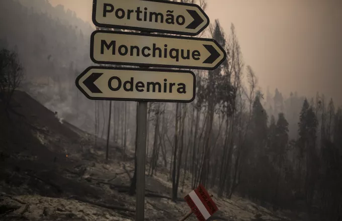 «Θα χρειαστούν πολλές μέρες» για να σβήσει η φωτιά στην Πορτογαλία