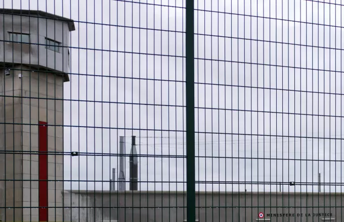 «Ο Θεός είναι μεγάλος»: Κρατούμενος επιτέθηκε σε φύλακες σε γαλλική φυλακή