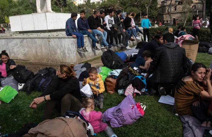 Νέα αύξηση προσφυγικών ροών .Εικόνες του 2015 με πρόσφυγες στη Θεσσαλονίκη 