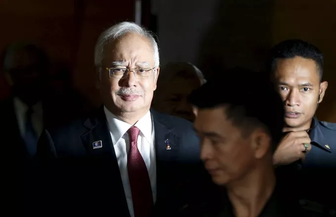 WSJ: Πάνω από $1 δισ. στους λογαριασμούς του πρωθυπουργού της Μαλαισίας από το σκάνδαλο 1MDB