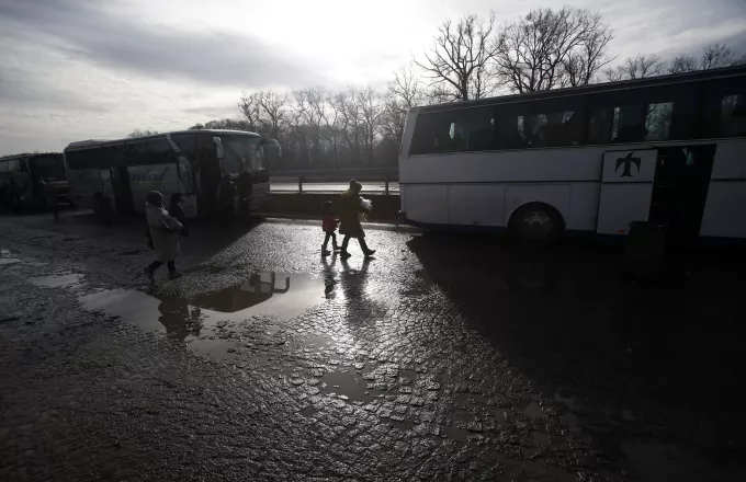 Γαλλία: Έφηβος μετανάστης κρυβόταν για δύο ημέρες στον κινητήρα λεωφορείου