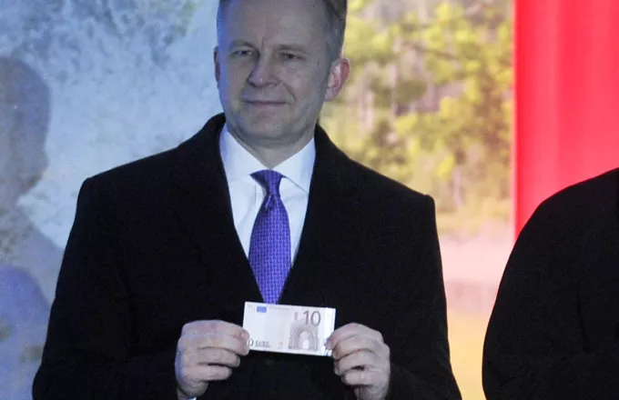 Αθώος δηλώνει ο διοικητής της κεντρικής τράπεζας της Λετονίας