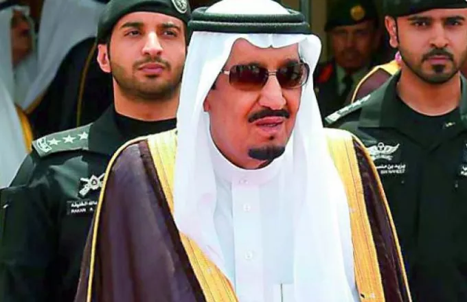 Σαουδική Αραβία: Εξύμνησε υπερβολικά τον βασιλιά και αυτός τον απέλυσε!