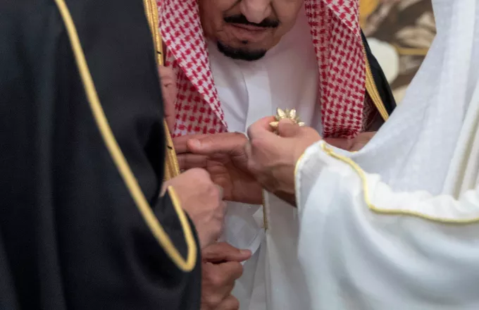 Μύκονος: Σαουδάραβας πρίγκιπας καταγγέλλει κλοπή ύψους... 1,2 εκ. δολαρίων